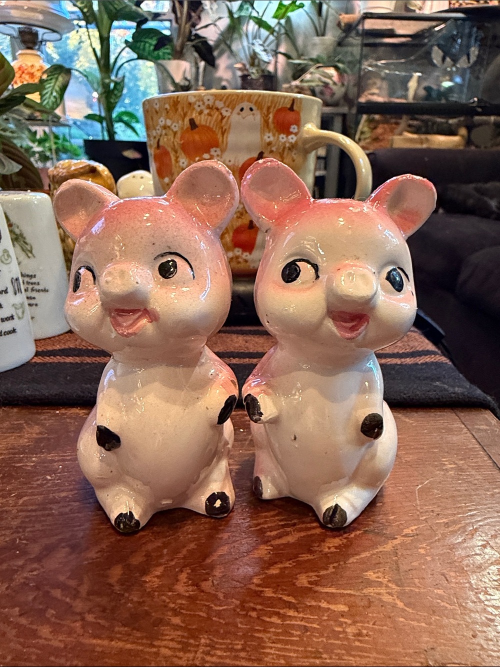 Vintage Pink and White Ceramic Pig Salt & Pepper Shakers